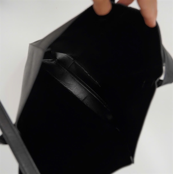 Túi MCM tote màu đen cam sz 42 (PN) +