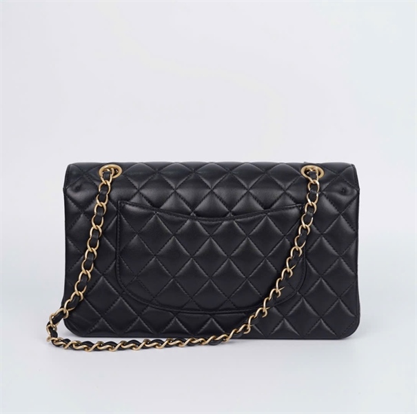 Túi Chanel Classic đen đính charm (31337269) sz25 (HC) +