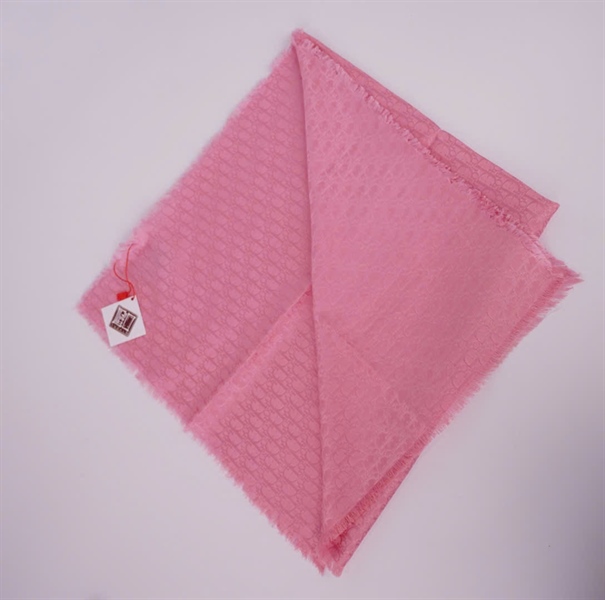 Khăn Dior hồng (PN) +