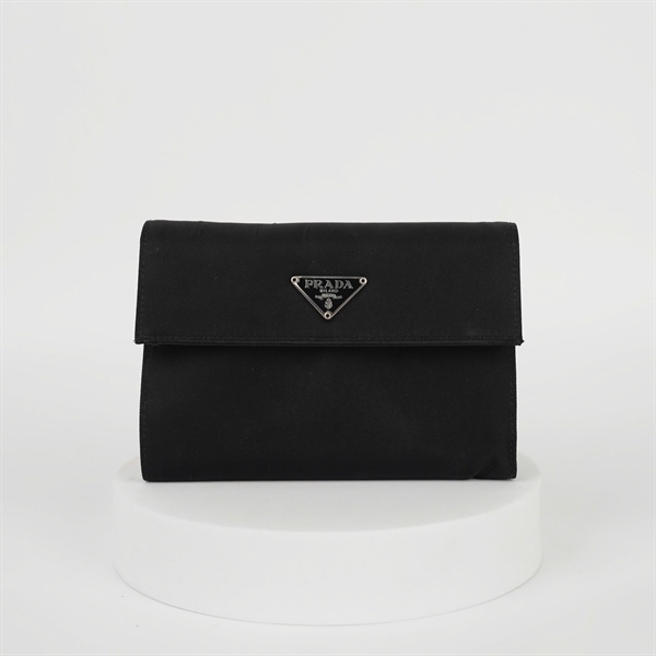 Ví Prada màu đen sz15 KG+