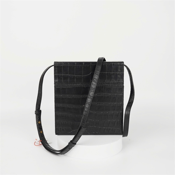 Túi Bottega hộp đen sz18 KG+