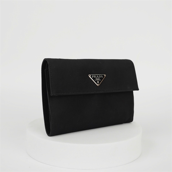 Ví Prada màu đen sz15 KG+