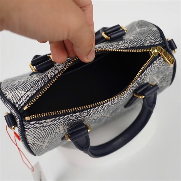 Túi LV Speedy màu bạc viền xanh hoa trắng sz20 (HC) +