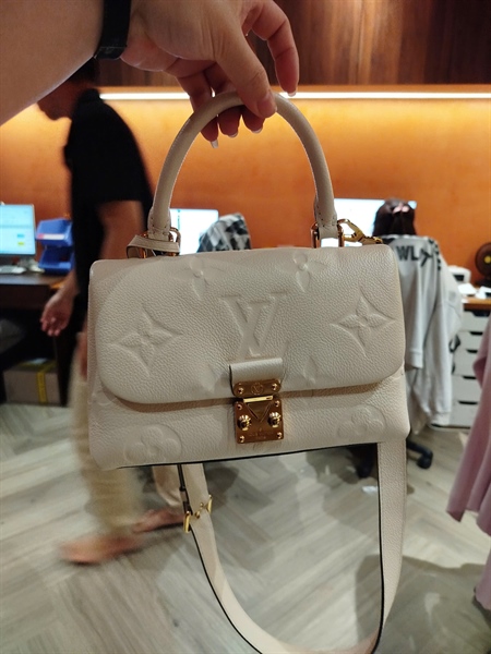 Túi LV hoa trắng sz 22 code chip +