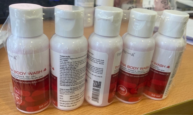 Dung dịch tắm sát khuẩn THA Body Wash 4 loại 50ml - Tân Hương (Chai)