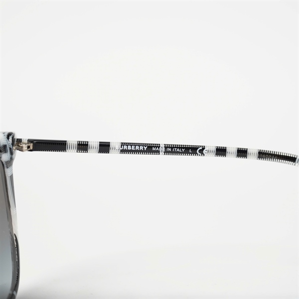 Kính BBR B4308 4004/8G ô vuông đen +