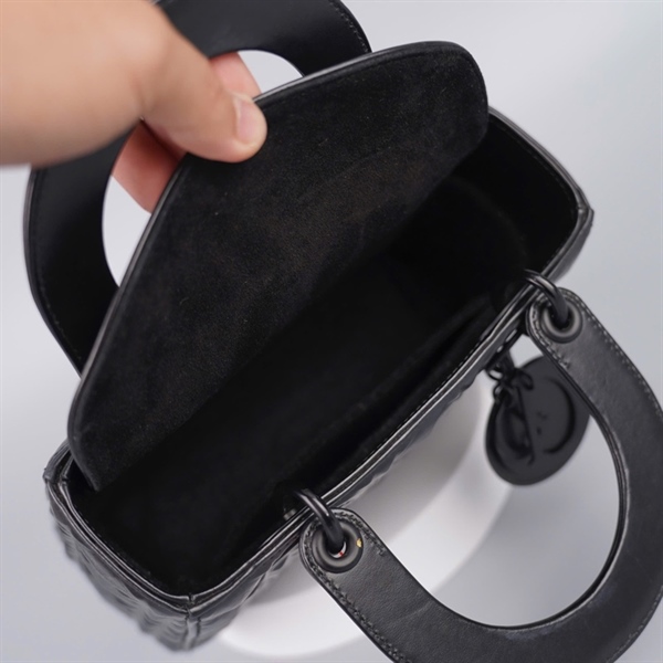 Túi Dior Lady kim cương đen sz S +