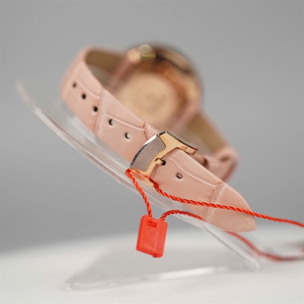 Đồng hồ Fendi mặt tròn dây hồng (Au750) (HC) KG +