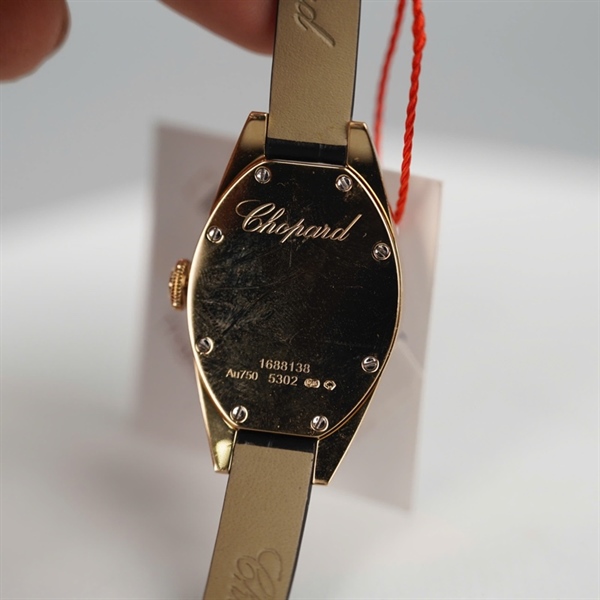 Đồng hồ Chopard mặt tròn quai đen (1688138) sz25 (HC) +