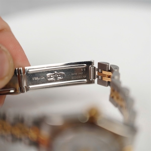 Đồng hồ Rolex mặt tròn trắng đính đá (62523D.18) (HC) KG +