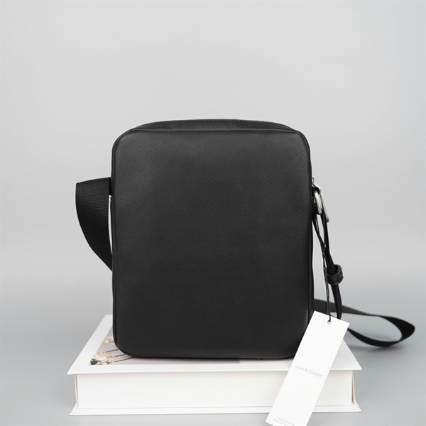 Túi CK màu đen sz19 (PN) +