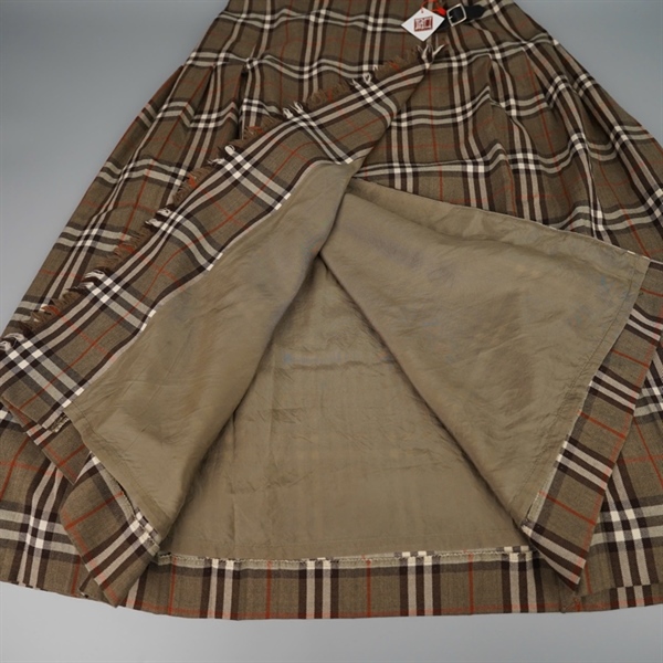 Váy BBR kẻ sọc truyền thống KG+