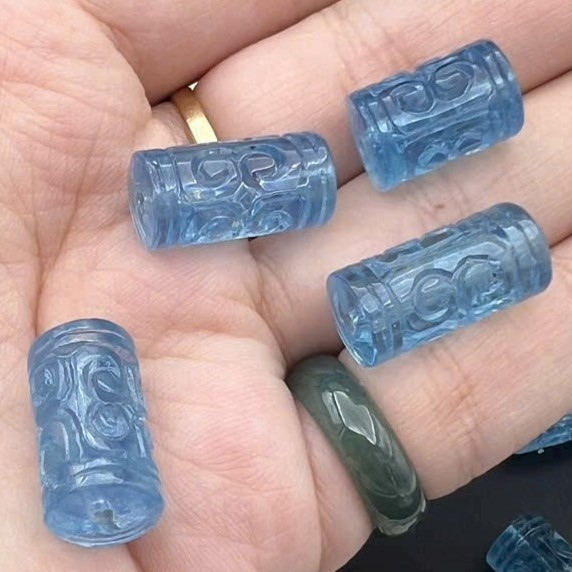 Lu thống Aquamarine điêu khắc