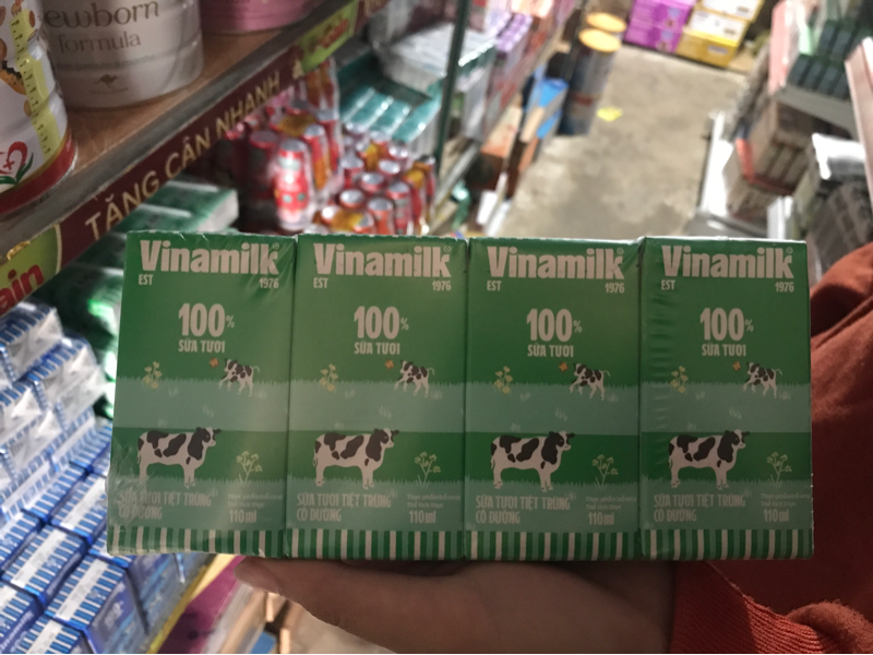 Vinamilk có đường 110ml