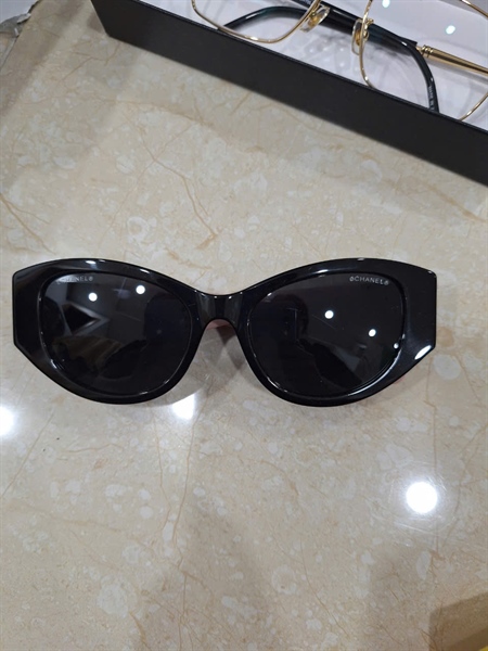 Kính Chanel đen hồng CH5524 +