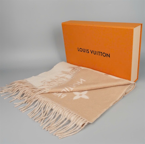 Khăn LV màu nude (PN) +
