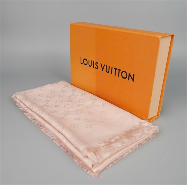 Khăn LV hồng (PN) +