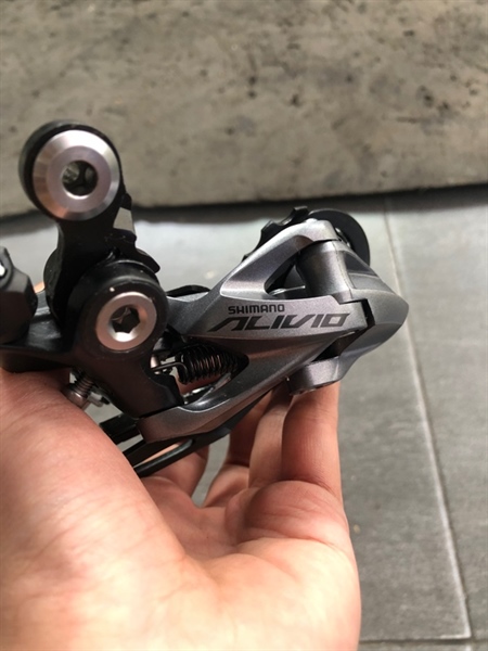 Củ Đề 9s SHIMANO ALIVIO RD-M400 - Indonesia (chiếc)