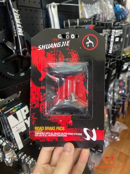 Má phanh Shuangjie vỉ đỏ cho Road loại ngắn DBSG - Đen (vỉ)