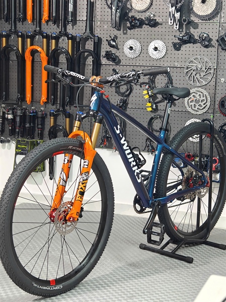 Xe Đạp MTB Specialized Deep Blue 4D S1 cấu hình Shimano Deore M6100