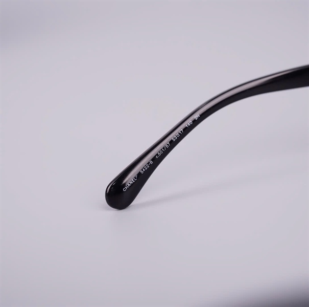 Kính Chanel đen gọng vuông 5422-B +
