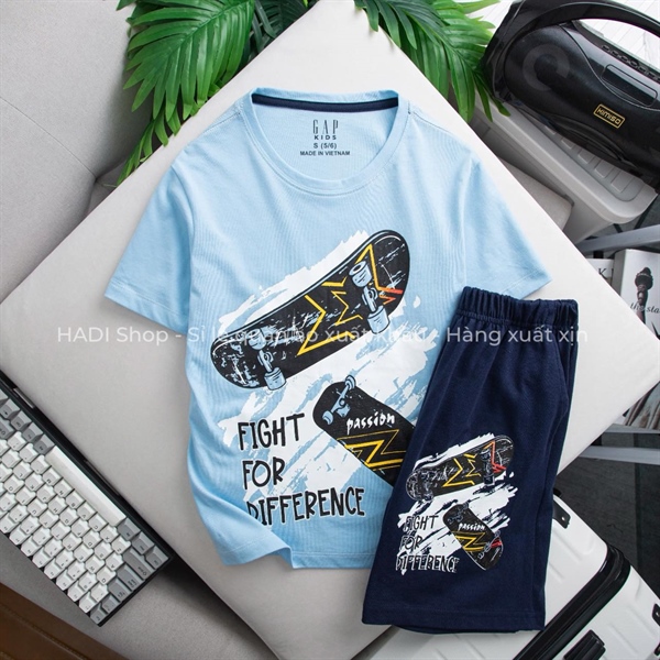 Xanh biển lướt ván