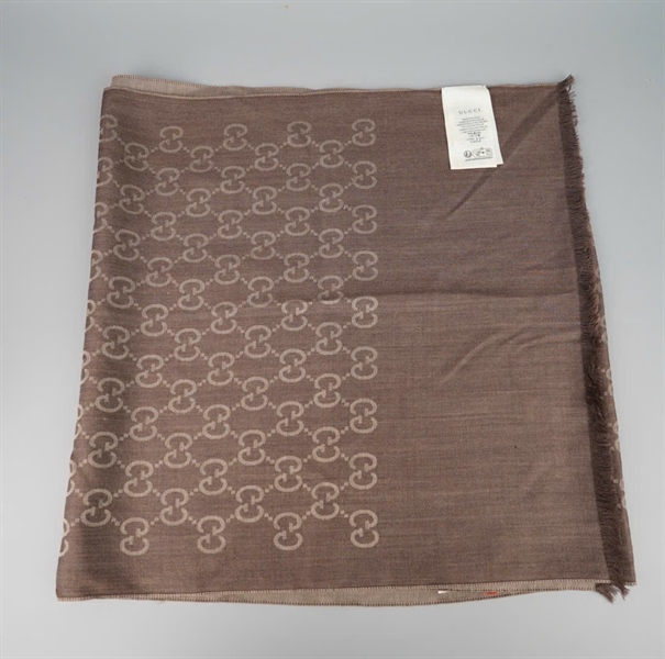 Khăn GG nâu đậm (PN) +