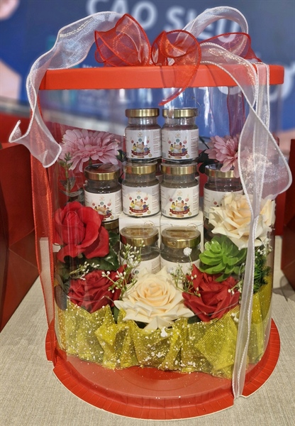 Tháp Trụ Quà 12 Hủ NYLD06