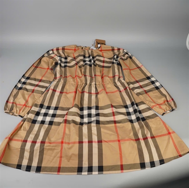 Váy BBR nâu sọc KG+