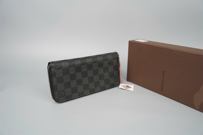 Ví LV ô vuông đen có khóa zip (LT) KG+