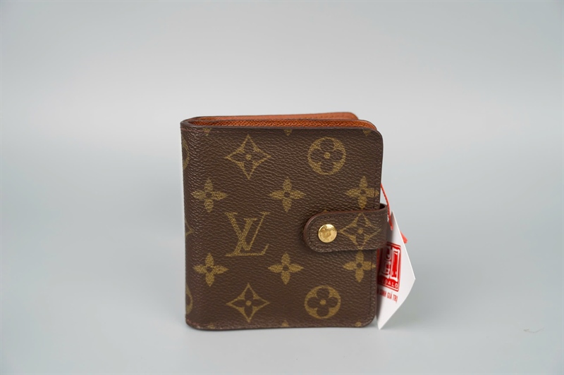 Ví LV hoa nâu gập 2 có khóa zip (LT) KG+