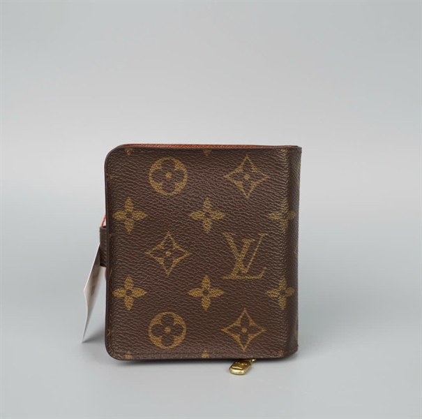 Ví LV hoa nâu gập 2 có khóa zip (LT) KG+