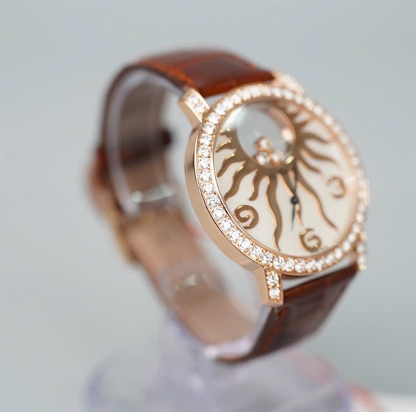 Đồng hồ Chopard dây nâu mặt tròn hình mặt trời (1352587) (HC) KG+