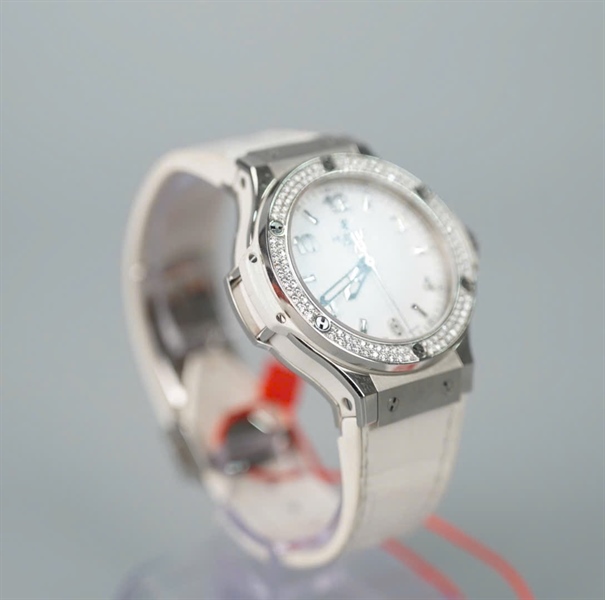 Đồng hồ Hublot trắng (1125032) (HC) KG+