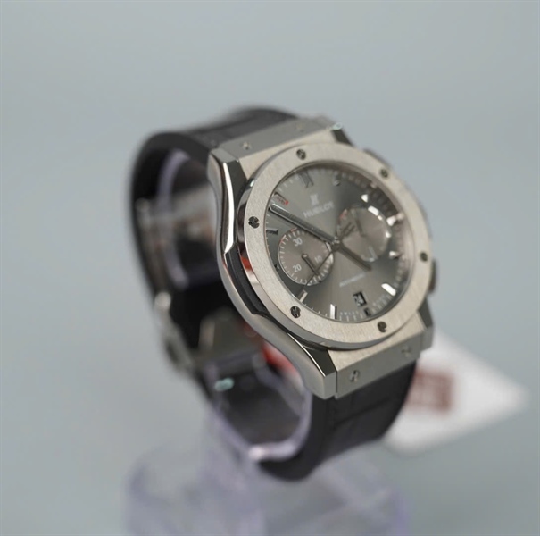 Đồng hồ Hublot dây đen mặt bạc (1399138) (HC) KG+