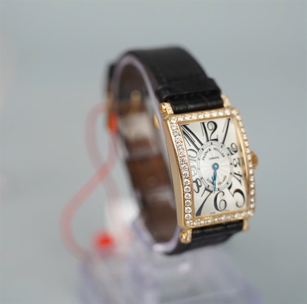 Đồng hồ Franck Muller dây đen mặt viền đá (No145) (HC) KG+