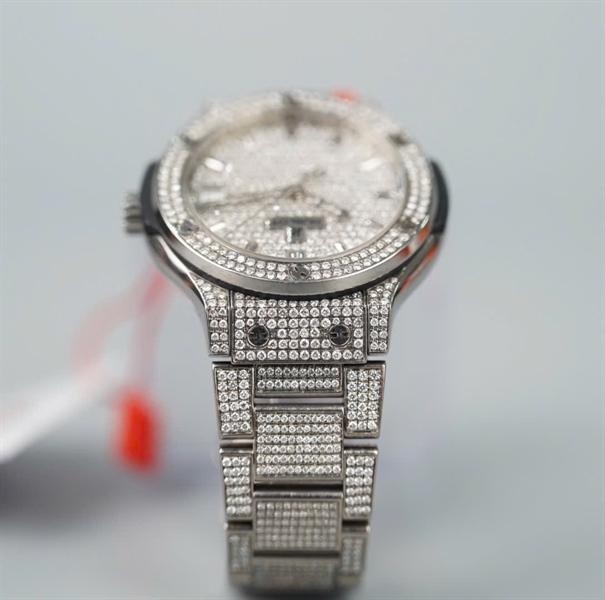 Đồng hồ Hublot bạc mặt đính đá (964623) (HC) KG+