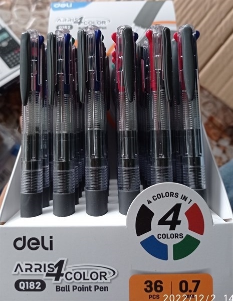 Bút bi 4 mầu Deli Q182 0.07mm