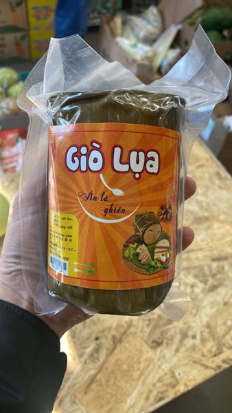 Giò Lụa lá chuối