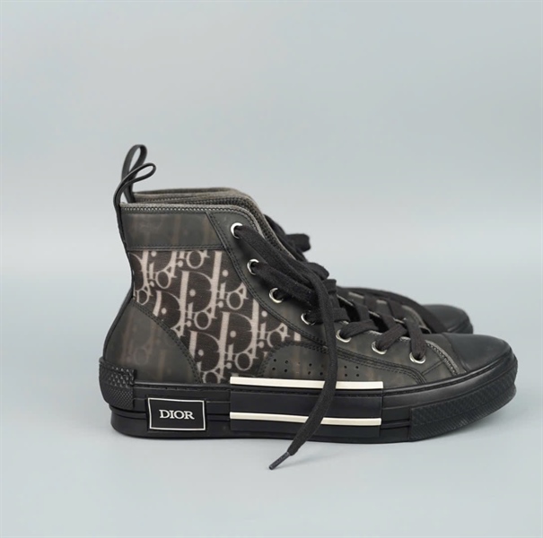 Giày Dior cổ cao màu đen sz38 KG+
