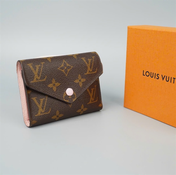 Ví LV gập 3 nút hồng (LT)KG+