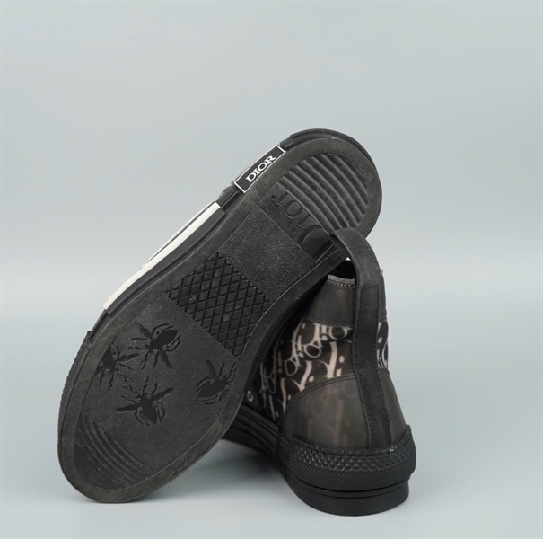 Giày Dior cổ cao màu đen sz38 KG+