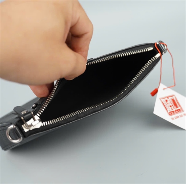 Túi LV kẹp nách vân đen sz20 (BQ) KG+