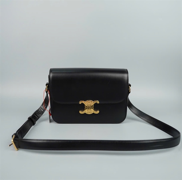 Túi Celine màu đen khóa vàng sz22 (BQ) KG+