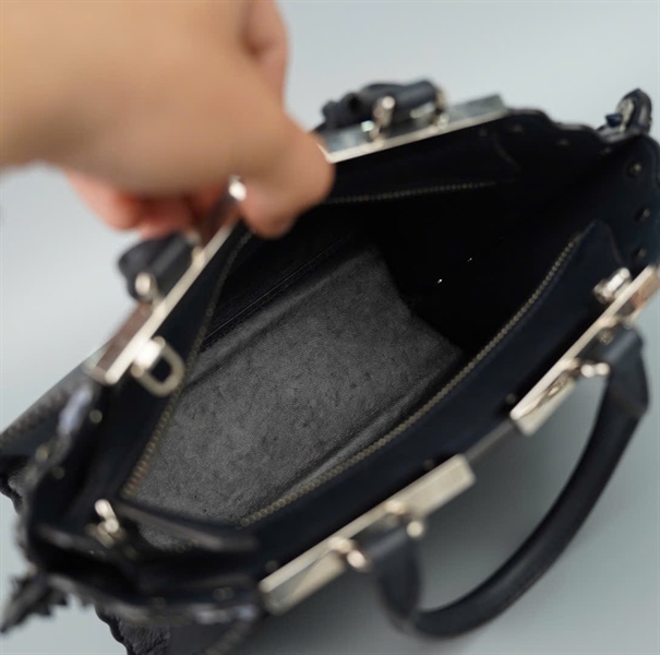 Túi Fendi hoa màu xanh đen sz22 (BQ) KG+