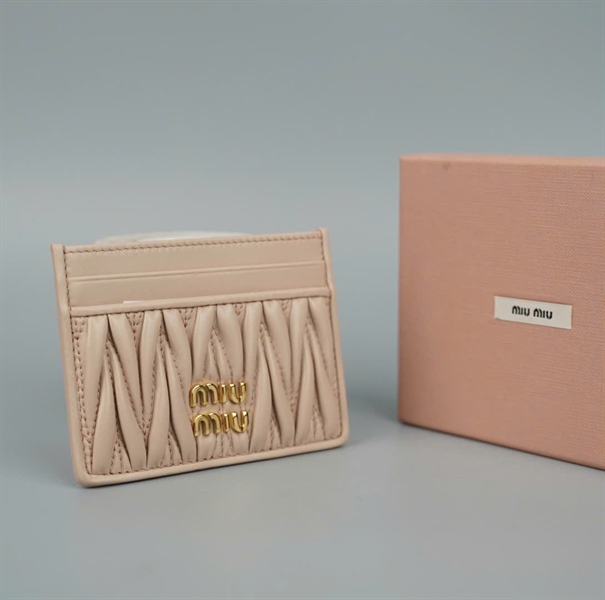 Ví Miumiu card hồng (BQ) KG+