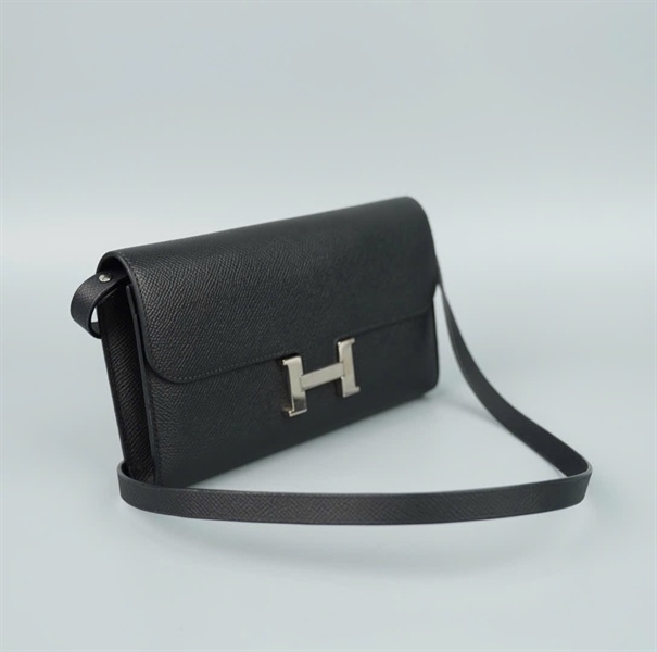 Ví Hermes đen(Square Q (2013)) (HC) +