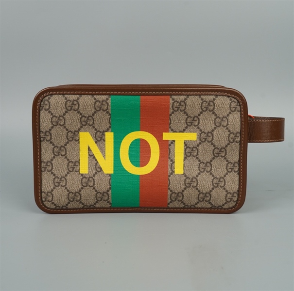 Túi GG Clutch xám in chữ (432067) sz22 (Manly) KG+