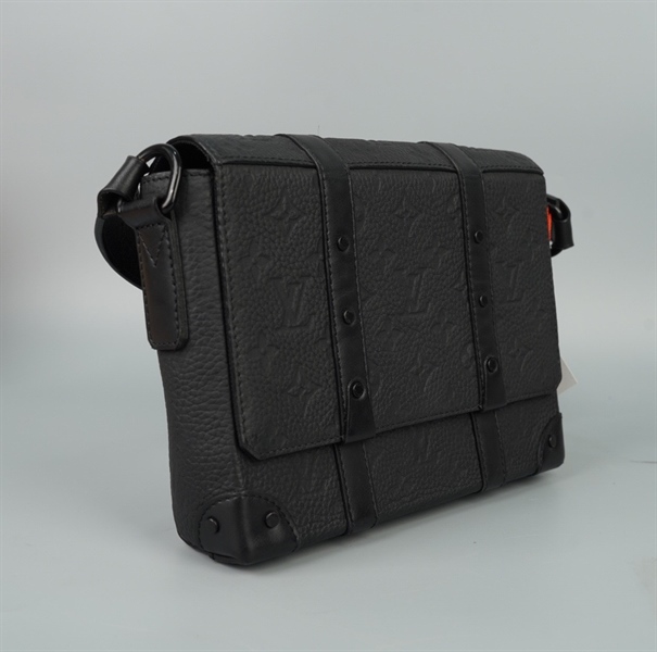 Túi LV đeo chéo hoa đen sz24 (Manly) KG+