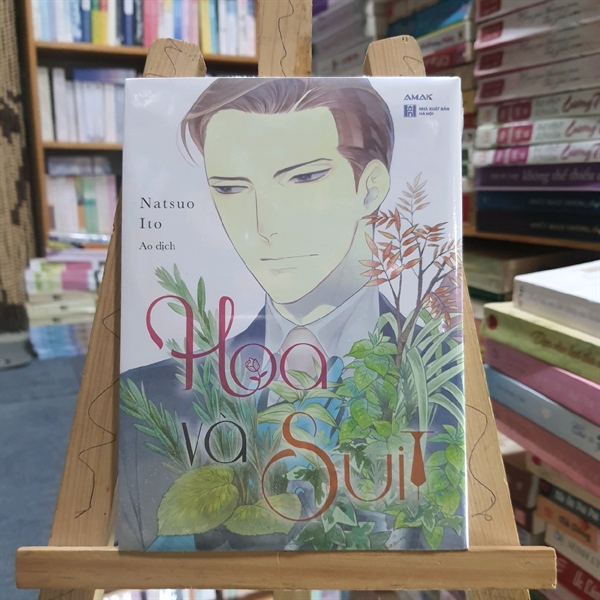 Hoa và Suit